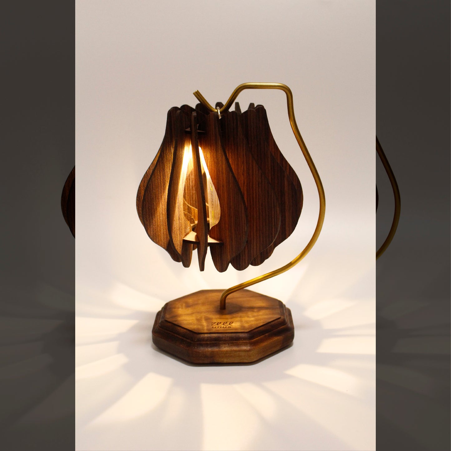 Lantern stand