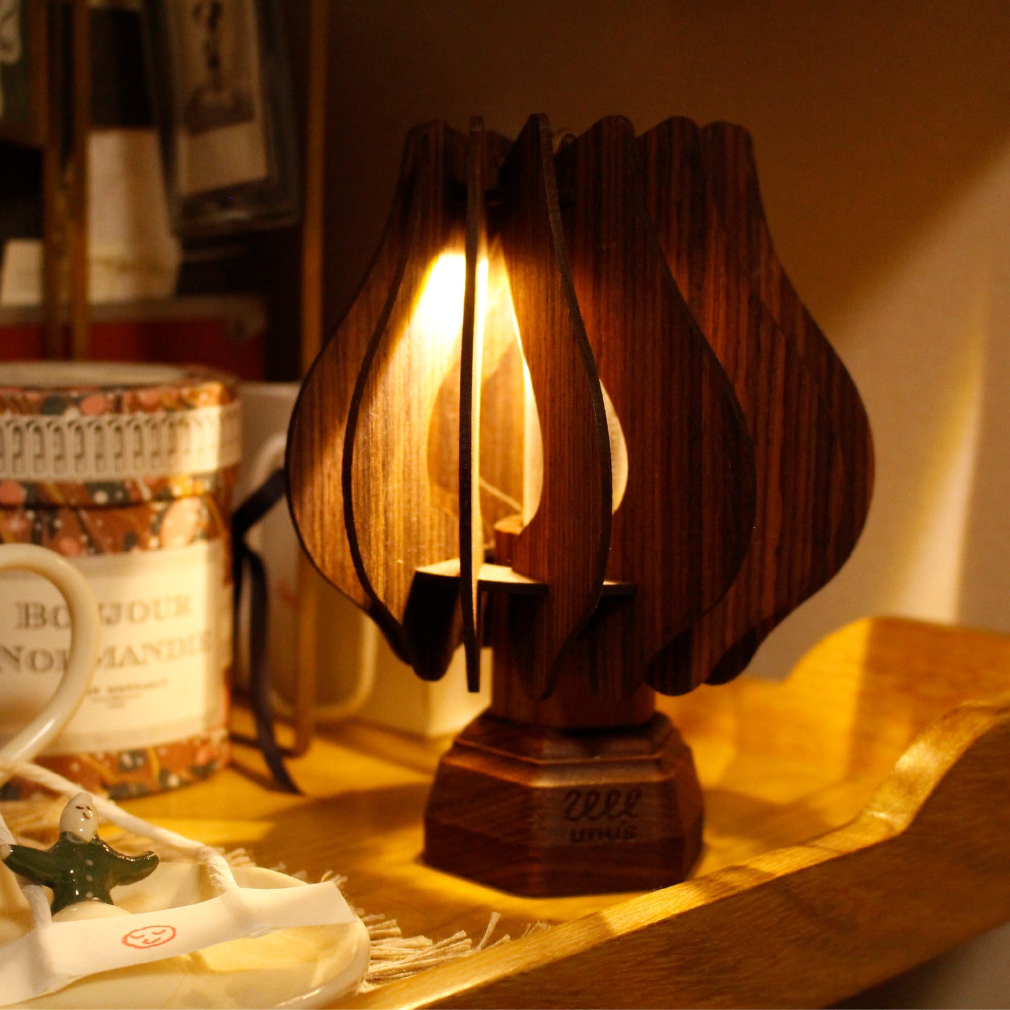 Lantern stand mini | dark
