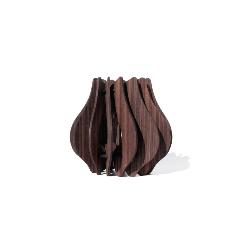 tamanegi shade | dark